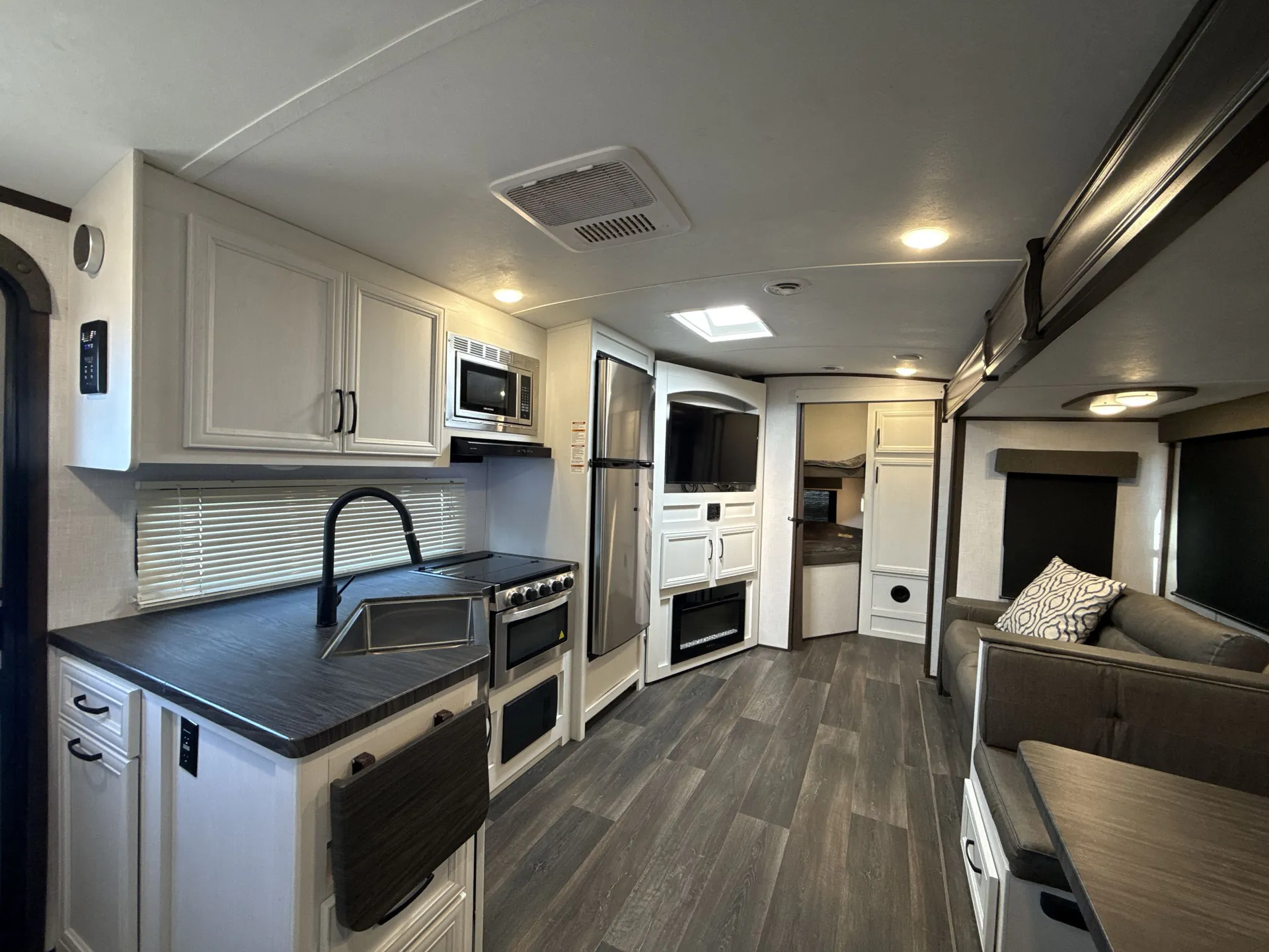 2023 Dutchmen Atlas 2902BH — living area main