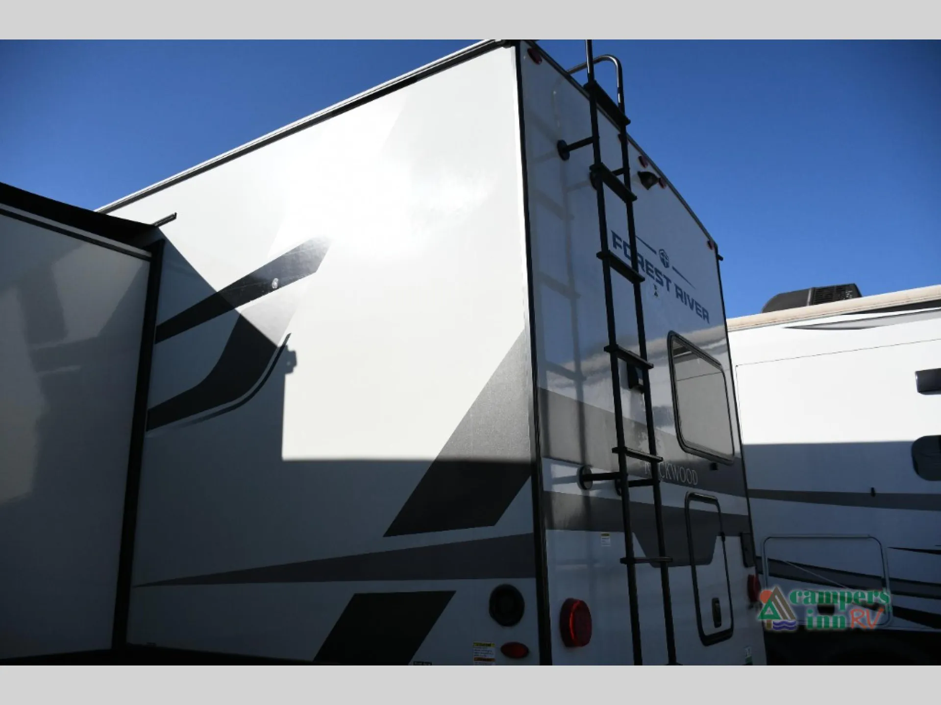 2025 Forest River Rockwood Signature R374DBH - Photo 4