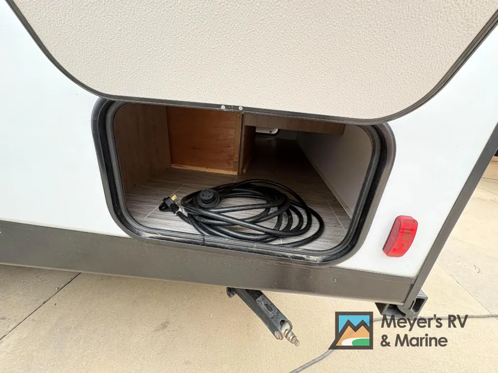 2025 Coachmen Freedom Express Select 29SE, Photos photo 6