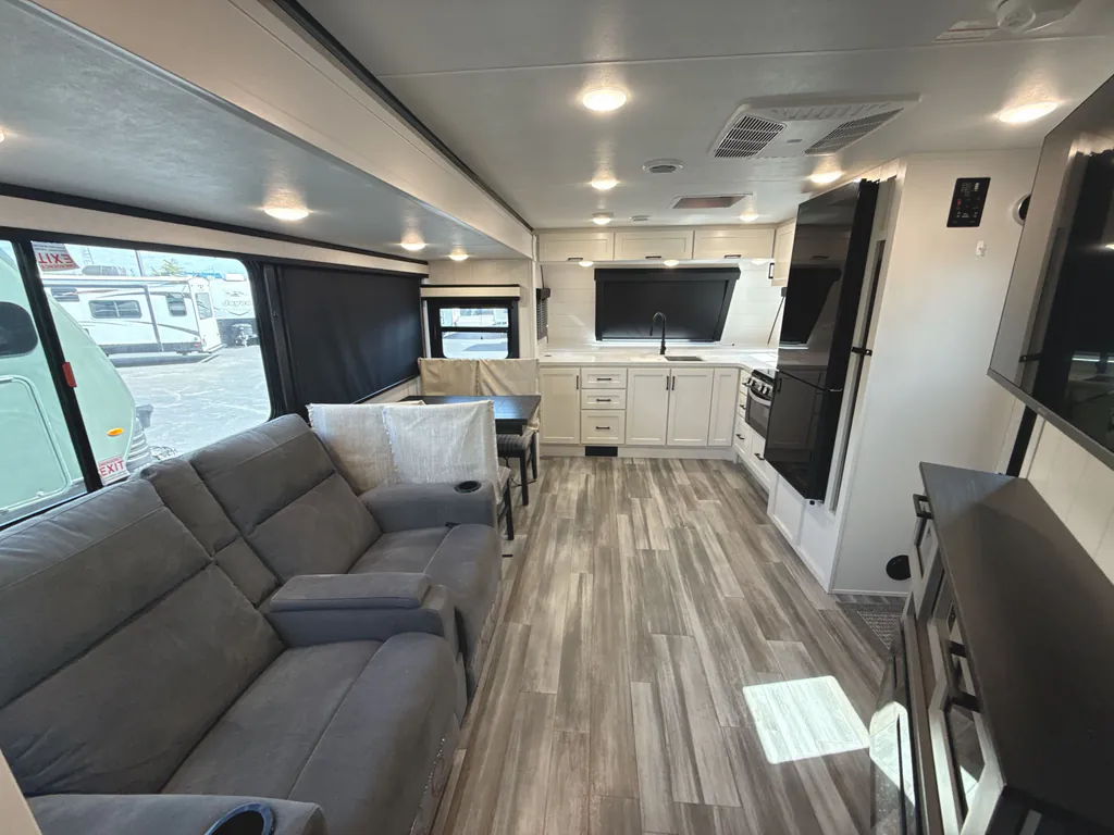 2025 Jayco Jay Feather 26FK, Photos photo 19