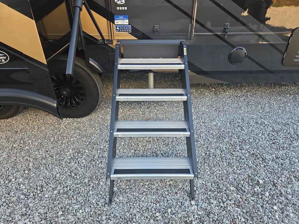 2027 Jayco Pinnacle 36FBTS, Photos photo 4
