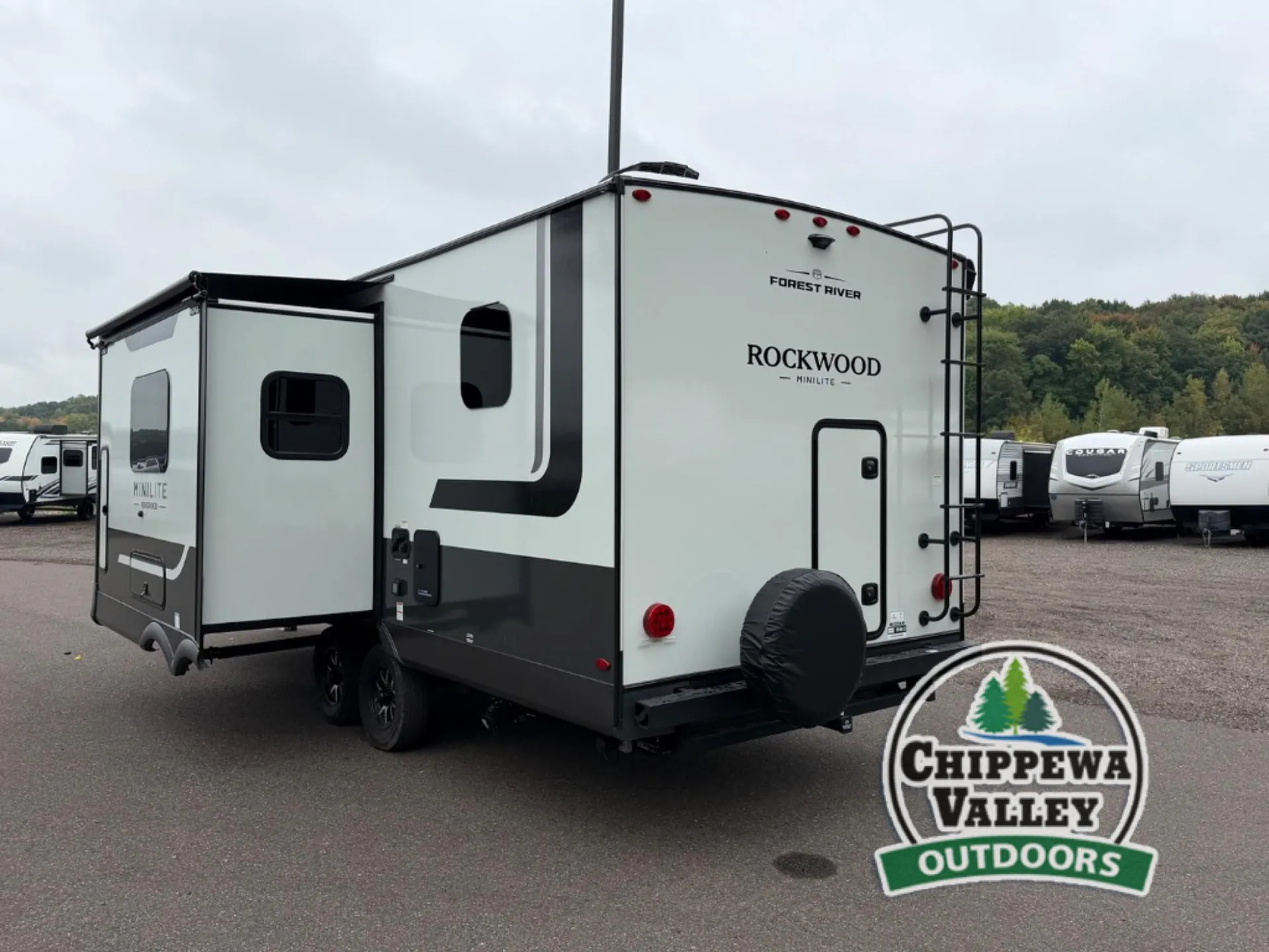 2027 Forest River Rockwood Mini Lite 2509S — Photo 5