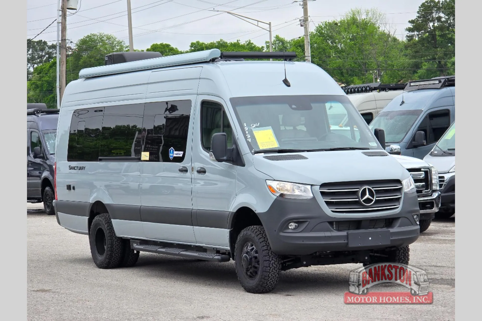 2025 Thor Motor Coach Sanctuary 24C - Photo 2