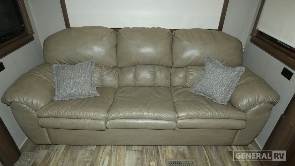 2018 Forest River Riverstone Legacy 38FB2, Photos photo 28