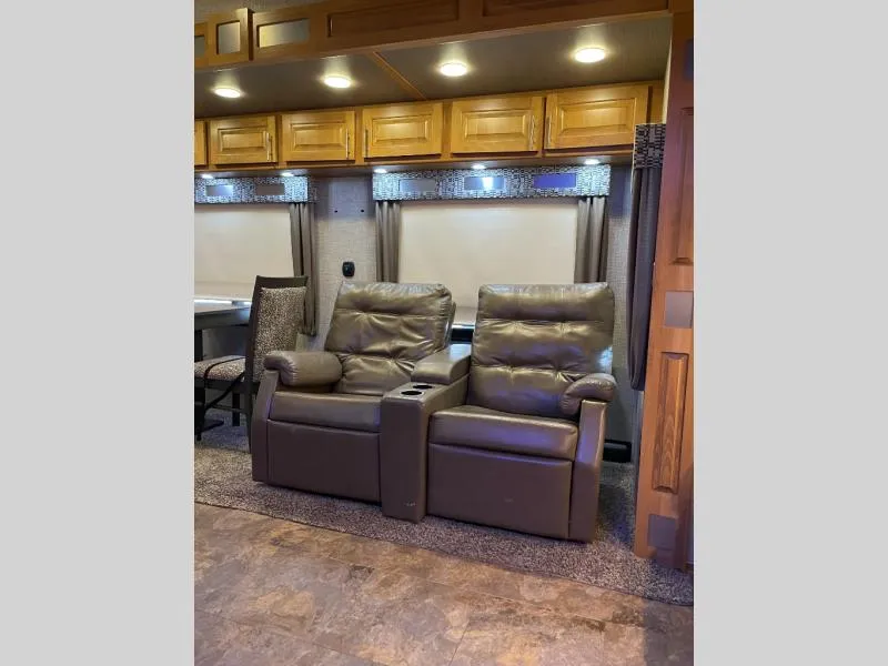 2016 Augusta RV Ambition AB-35RS - Photo 4
