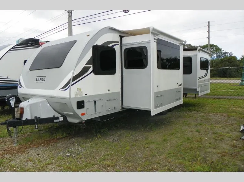 2021 Lance Lance Travel Trailers Used    2465 - Photo 3
