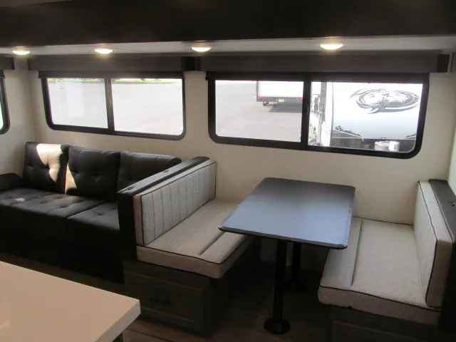 2026 Forest River Cherokee Alpha Wolf 33BH, Photos photo 17