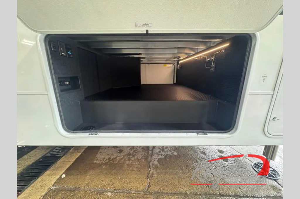 2026 Brinkley Model Z 3610, Exterior photo 8