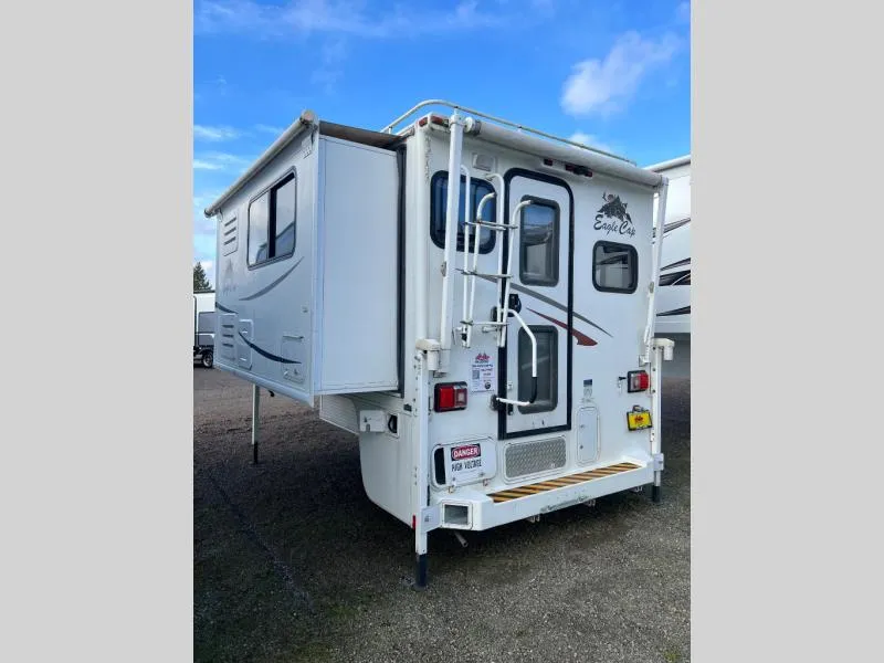 2009 Eagle Cap Campers Eagle Cap 955 - Photo 4