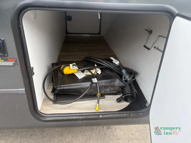 2024 Forest River Rockwood Mini Lite 2109S - Photo 4