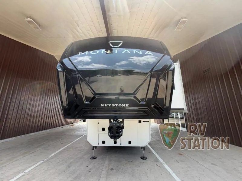 2027 Keystone Montana 3100RL - Photo 3