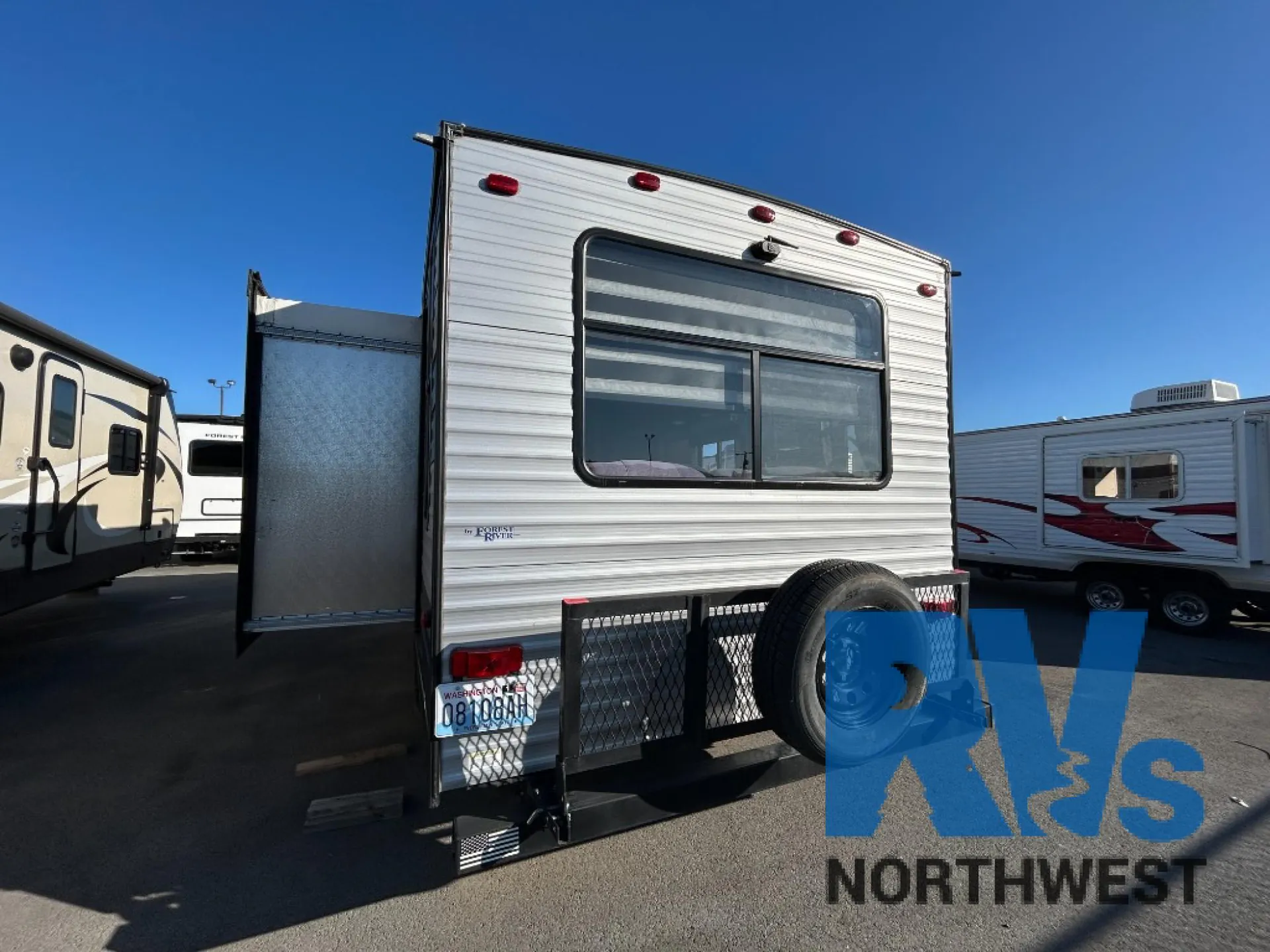 2022 Forest River Cherokee Grey Wolf 23MK - Photo 4