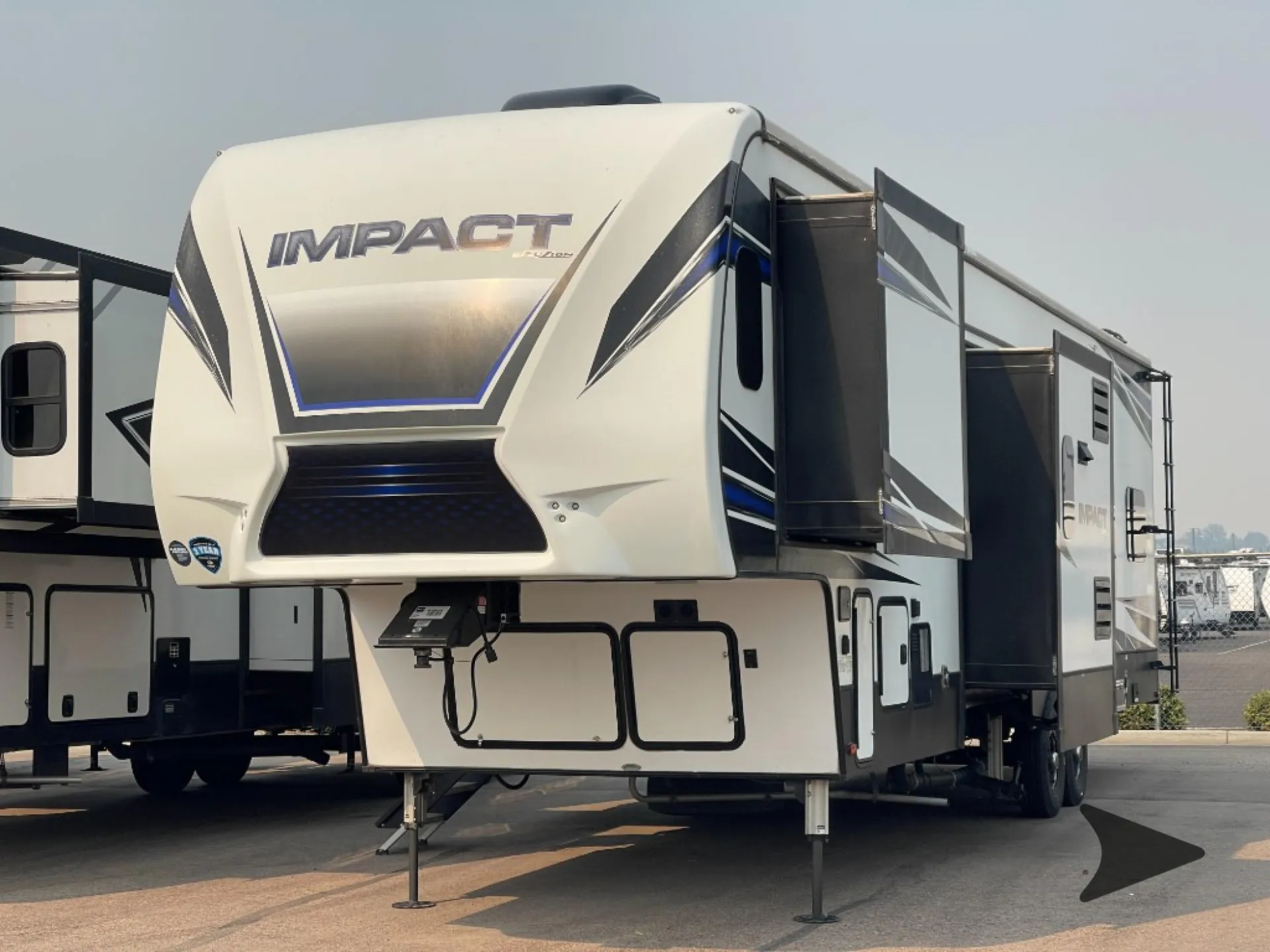 2018 Keystone Impact 367 - Photo 3