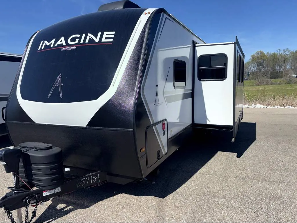 2026 Grand Design Imagine 2800BH - Photo 3