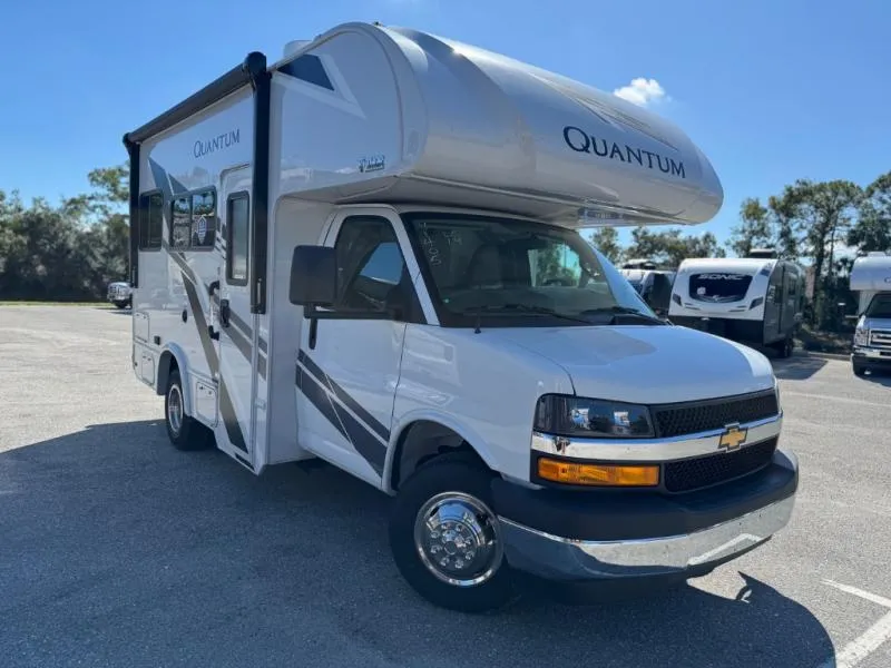 2026 Thor Motor Coach Quantum LC19 - Photo 2