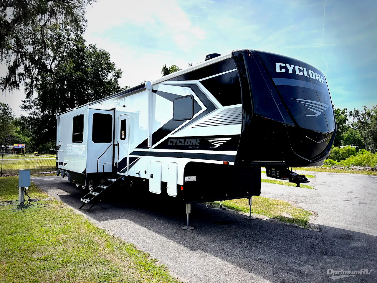 2026 Heartland Cyclone 3913