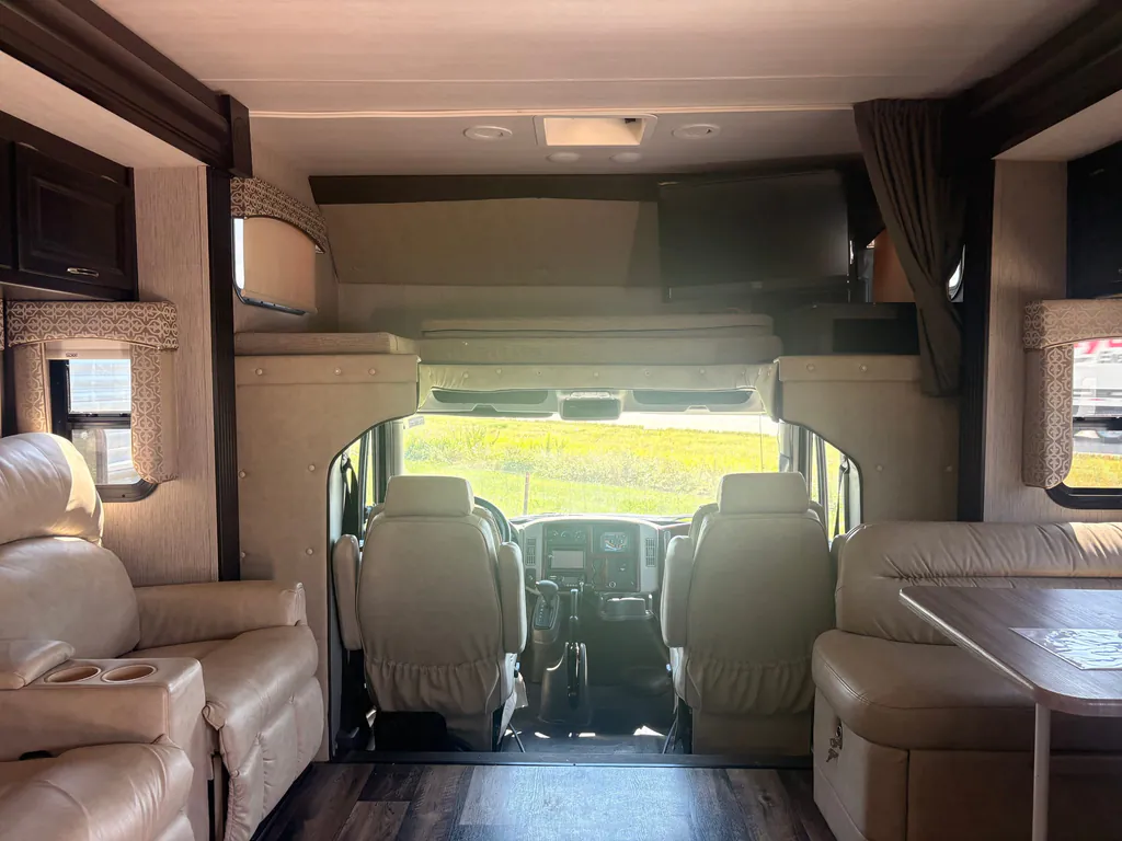 2019 Nexus Wraith 33W, Photos photo 8