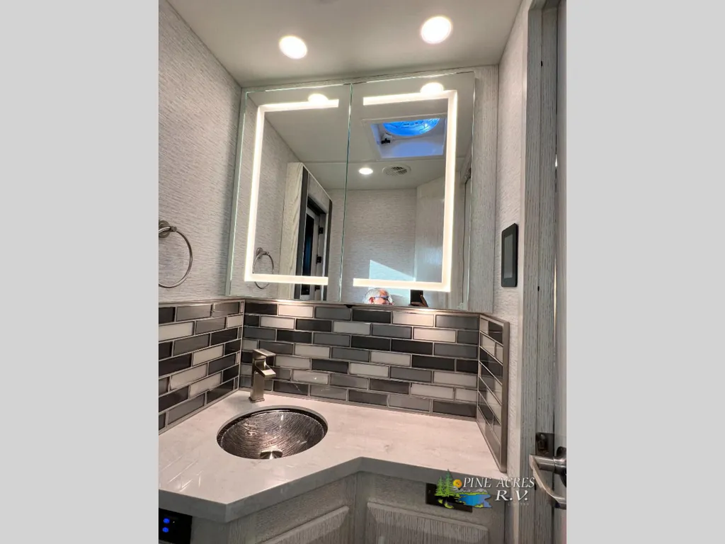 2024 Newmar New Aire 3549, Photos photo 52