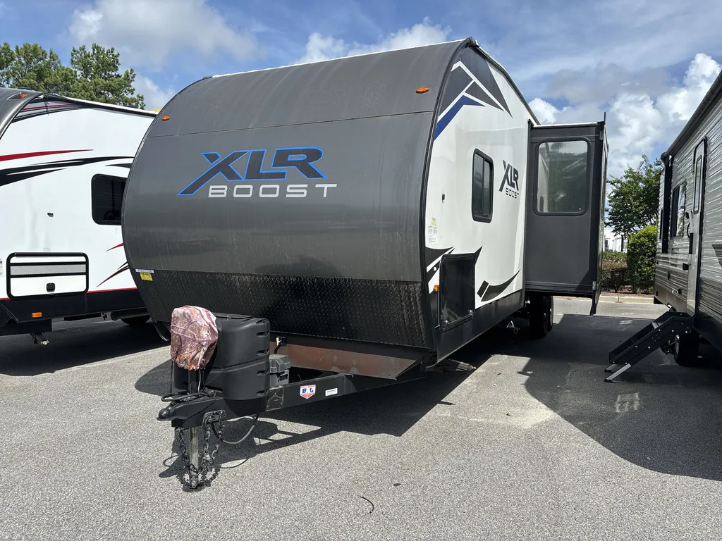 2022 Forest River XLR Boost 31QB, Photos photo 5