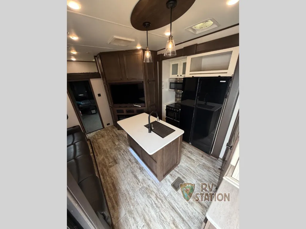 2022 Forest River XLR Nitro 35DK5, Photos photo 6