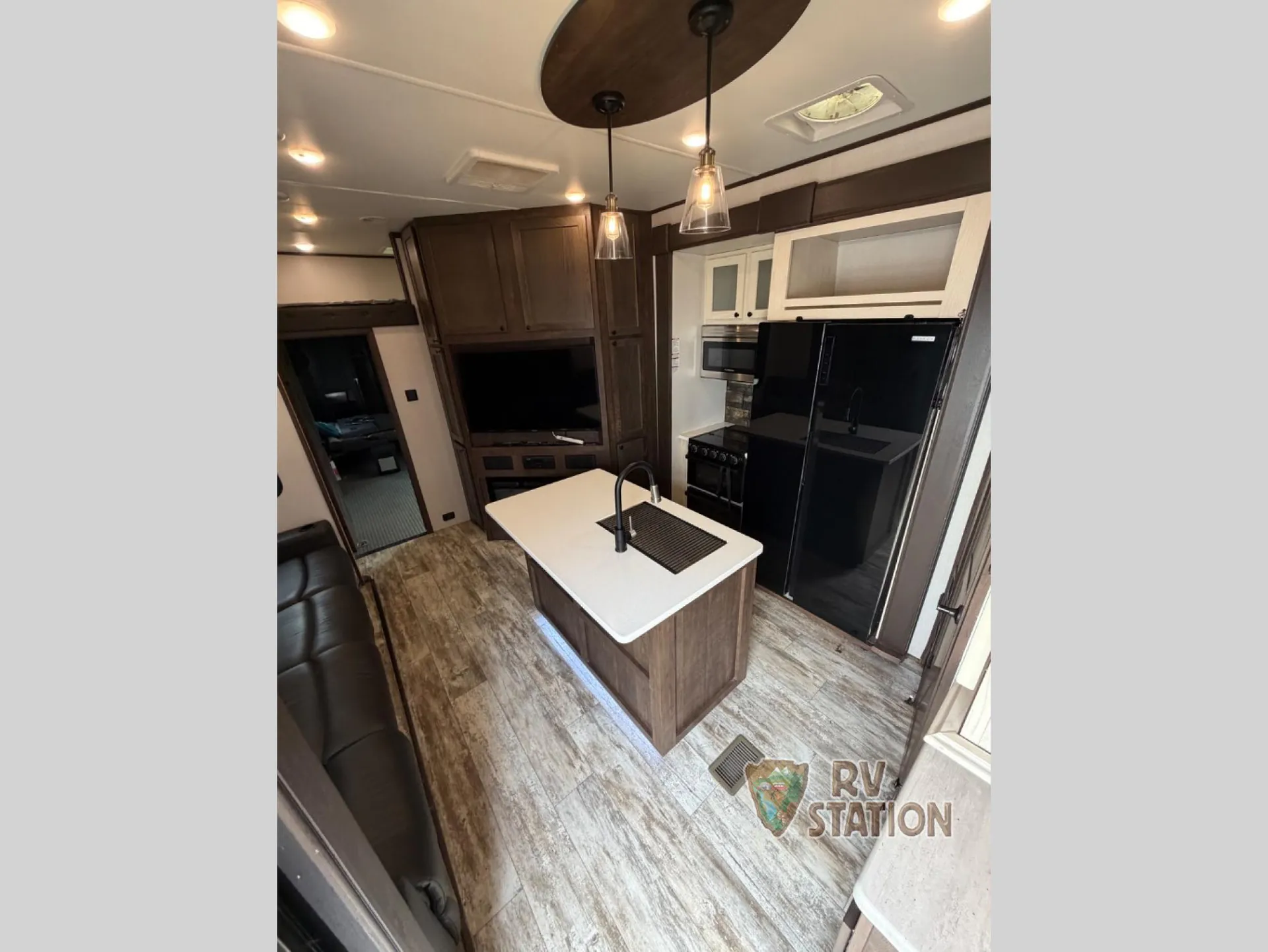 2022 Forest River XLR Nitro 35DK5 — Photo 6