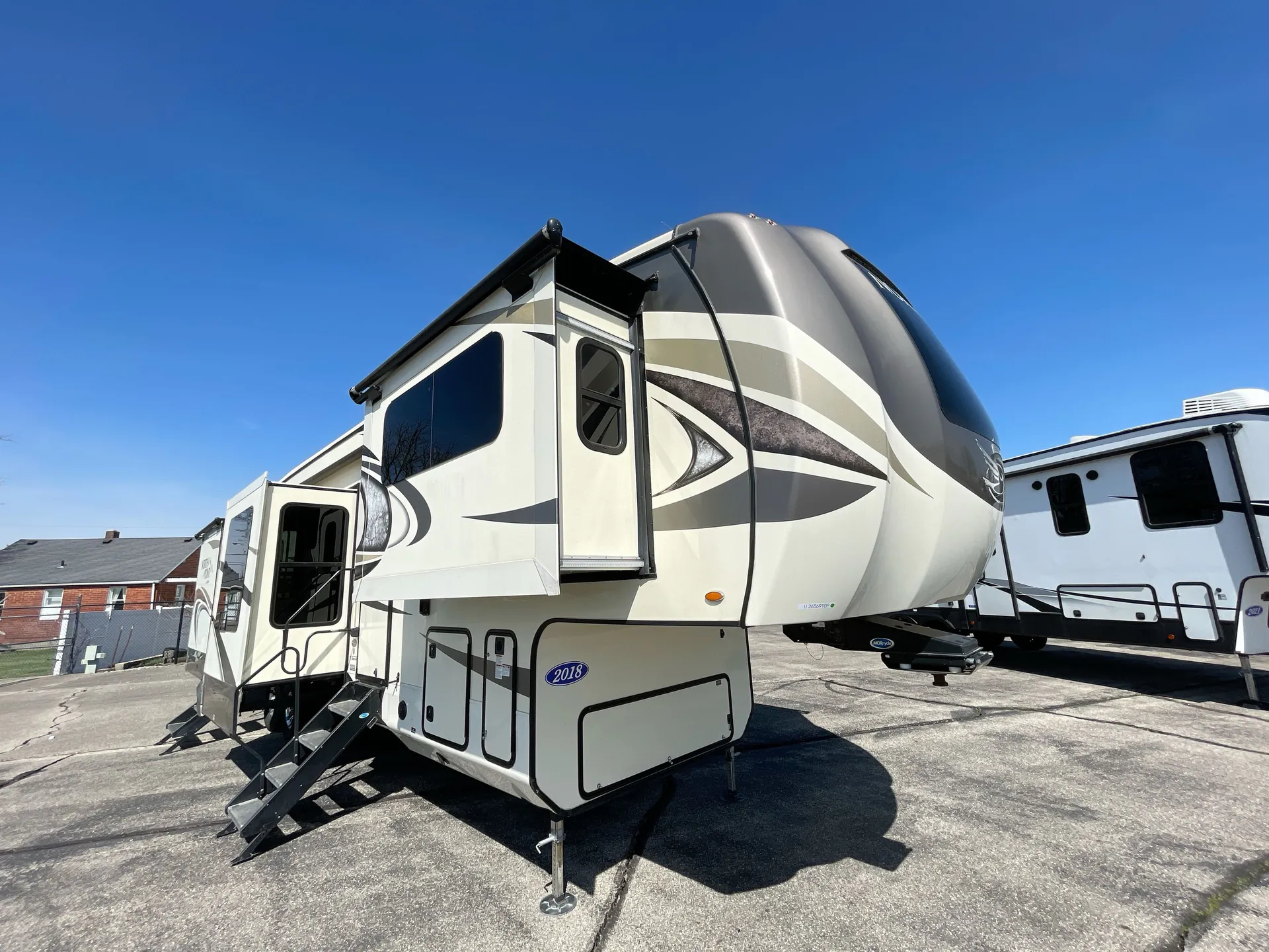2018 Jayco North Point 381FLWS - Photo 2