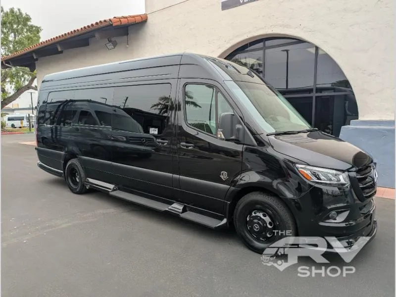 2026 OGV Luxury Coach VCRUISE 10OB - Photo 2