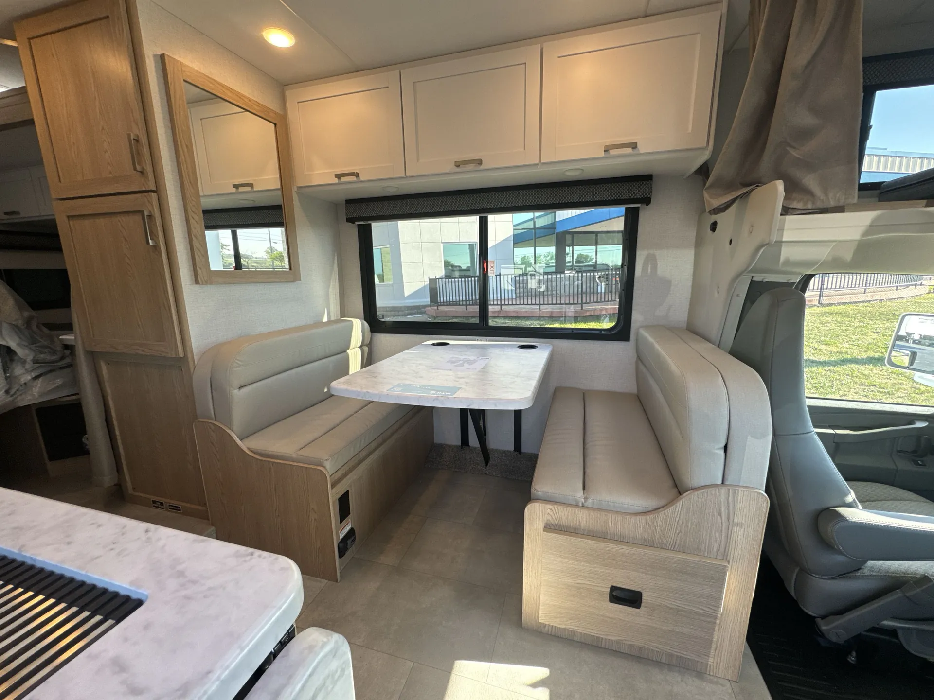 2026 Thor Motor Coach Freedom Elite 22HZ — living area main