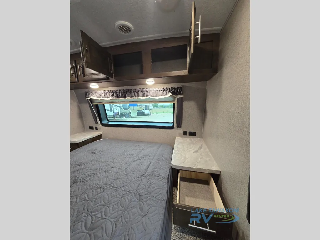 2020 Forest River Rockwood Ultra Lite 2902SW, Photos photo 31