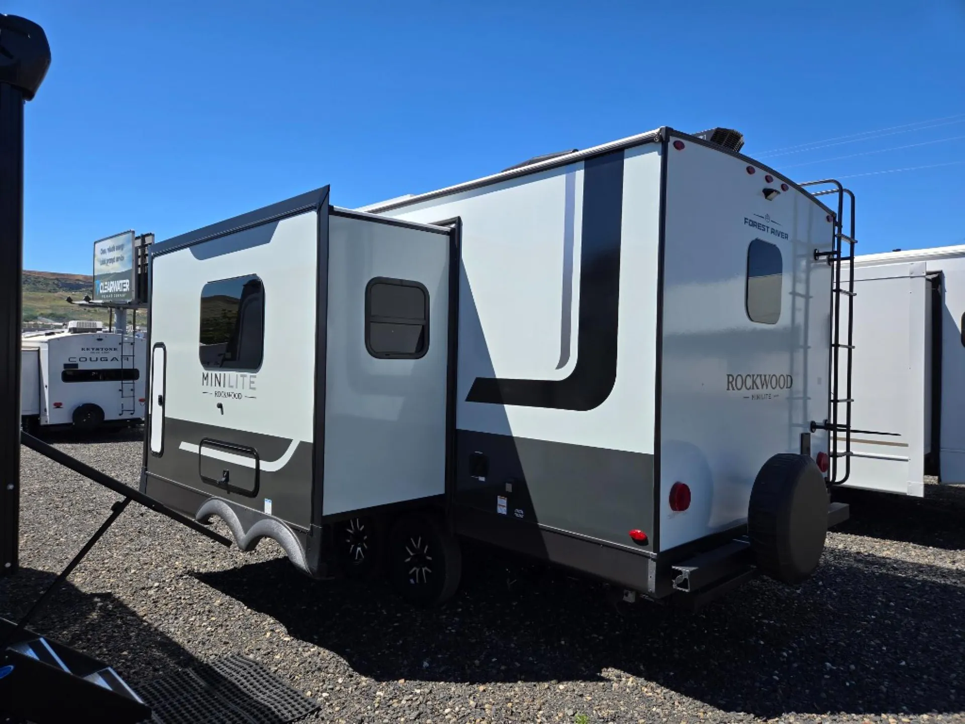 2026 Forest River Rockwood Mini Lite 2214S — Photo 5