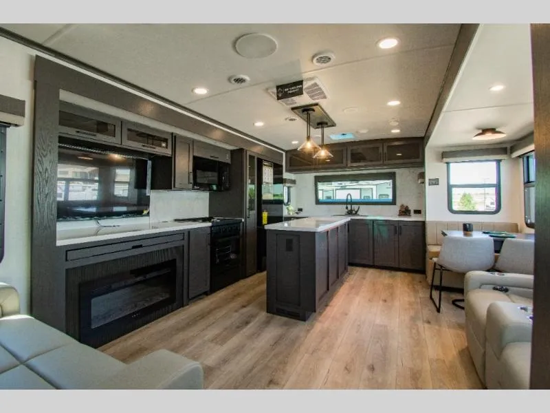 2026 Forest River Rockwood Signature 8339FK - Photo 3
