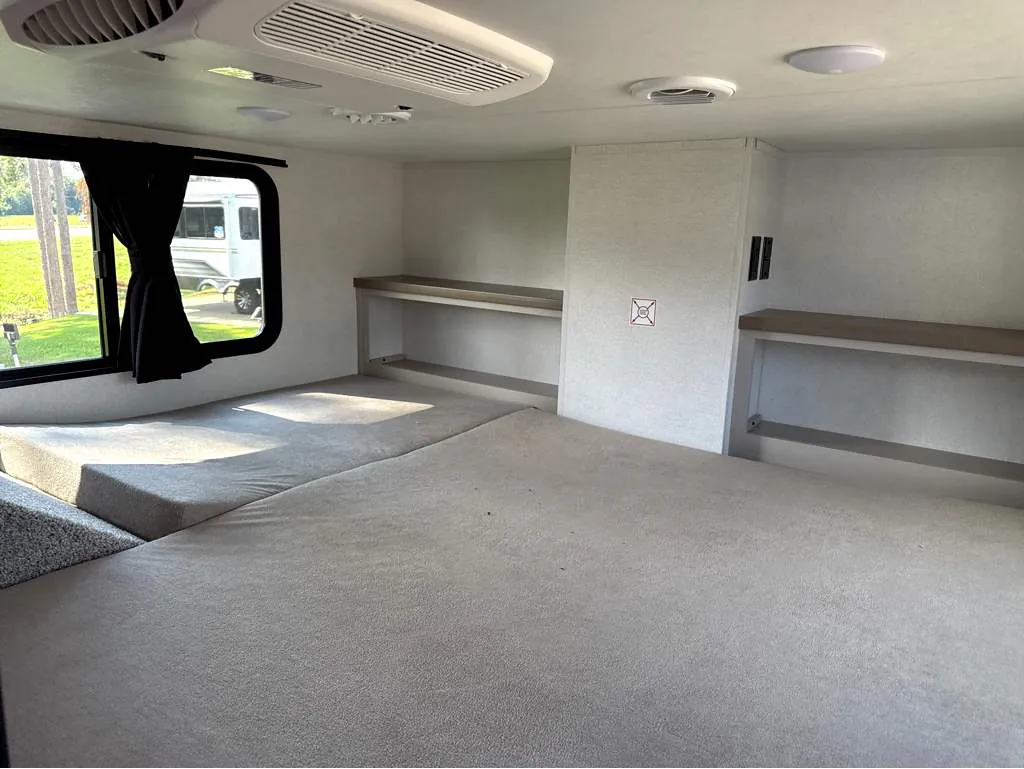 2027 Jayco Jay Flight Bungalow JayLoft, Photos photo 11