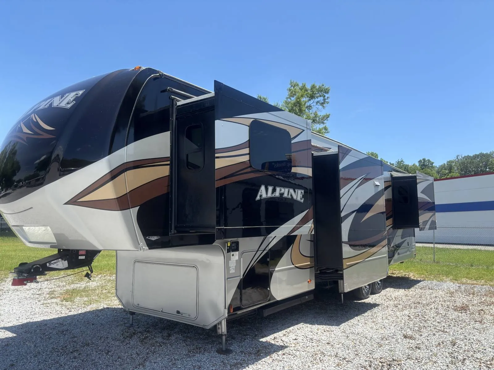2017 Keystone RV ALPINE 3661FL 3661FL - Photo 3