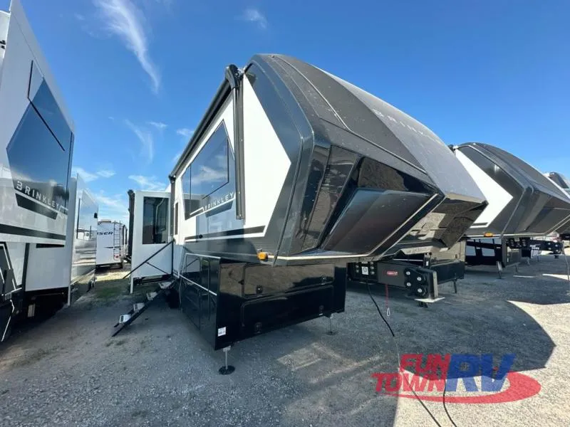 2026 Brinkley Model G 3250 - Photo 3