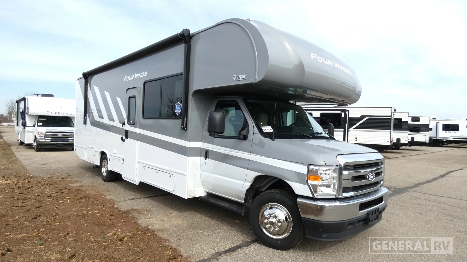 2026 Thor Motor Coach Four Winds 29K - Photo 2