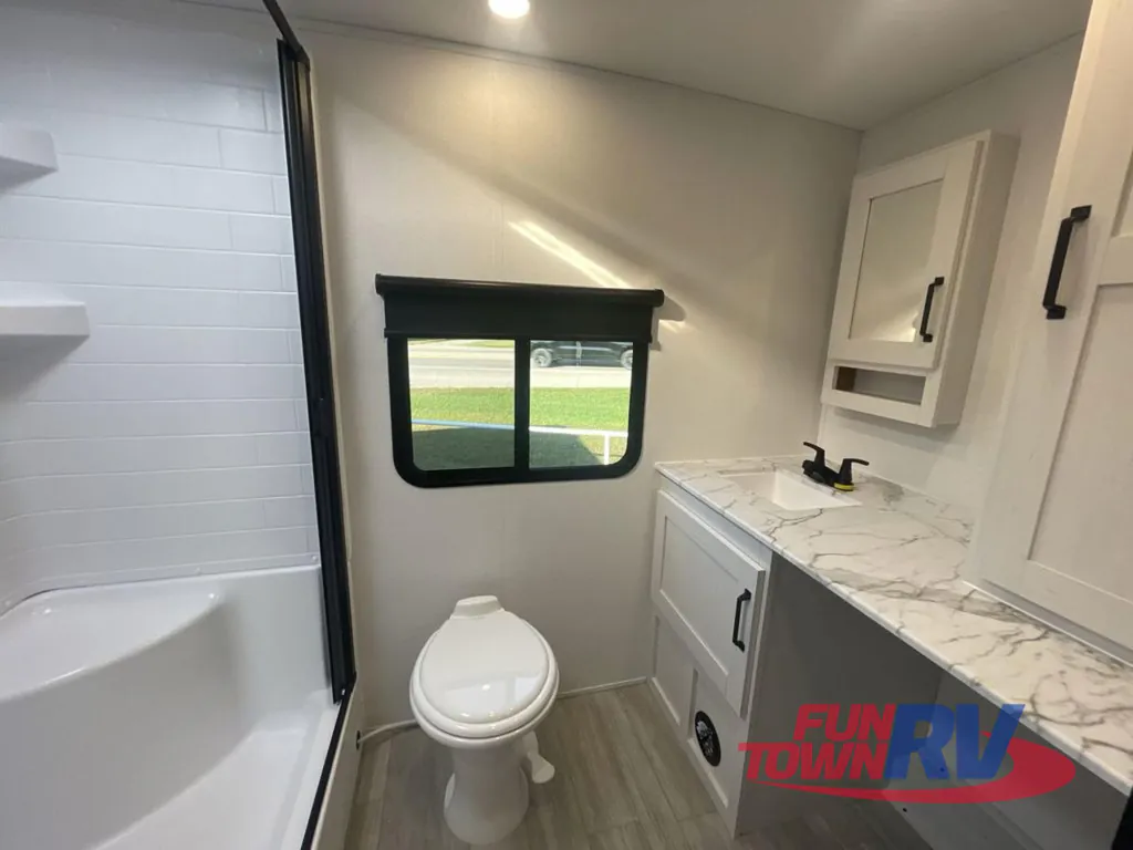 2026 Forest River Solaire 2420RBS, Photos photo 30