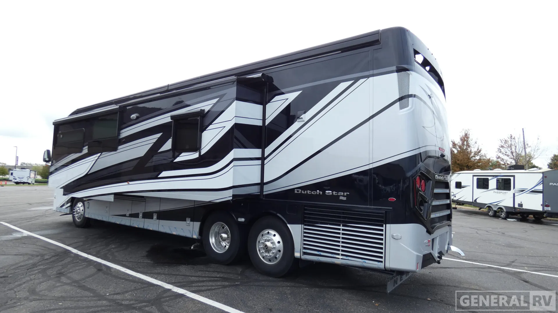 2026 Newmar Dutch Star 4081 - Photo 4