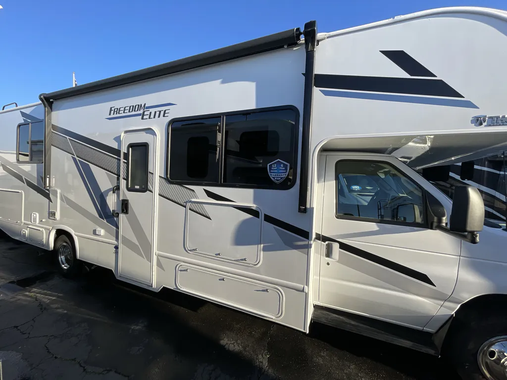2026 Thor Motor Coach Freedom Elite 28HE, Photos photo 5