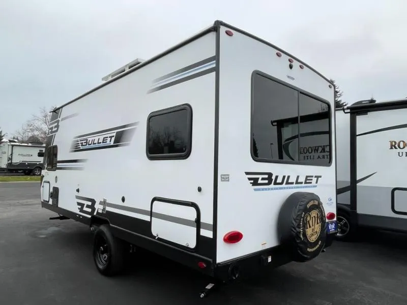 2025 Keystone RV Bullet 1900RD - Photo 3