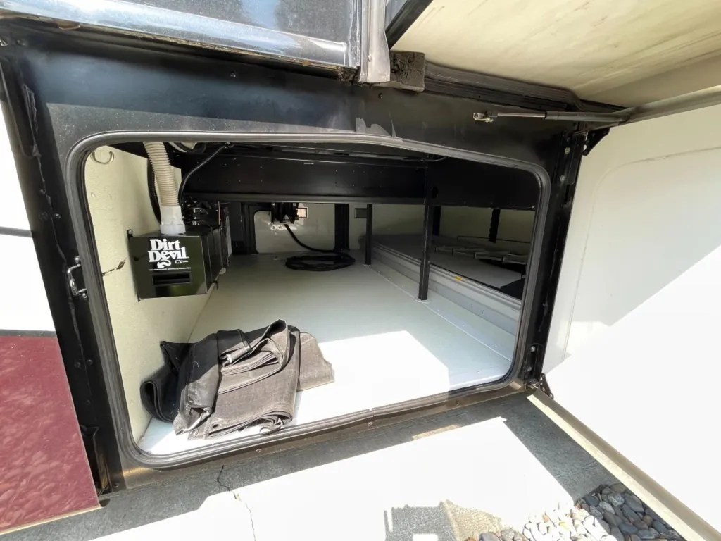 2018 Fleetwood Pace Arrow LXE 38K, Photos photo 3