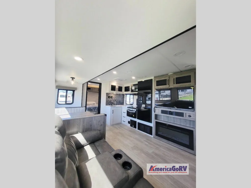 2026 Forest River Solaire 2580RBSS, Photos photo 14