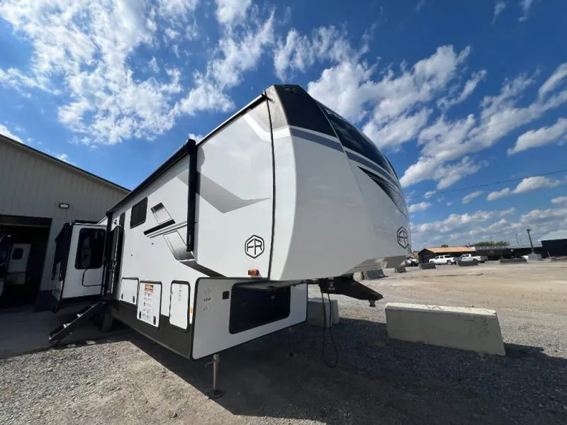 2026 Forest River Sandpiper 3900HBLR