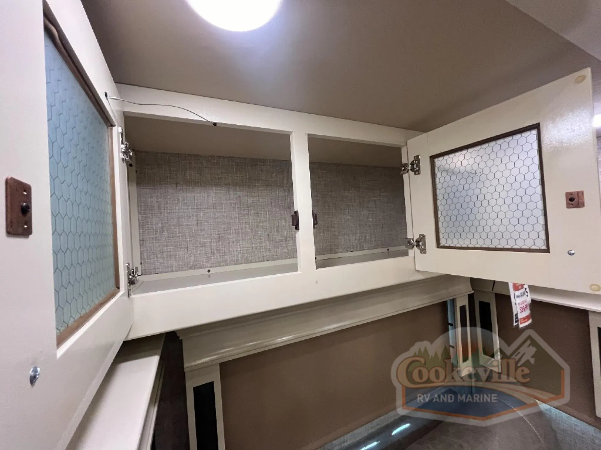 2023 VanLeigh RV Beacon 41LKB - Photo 3