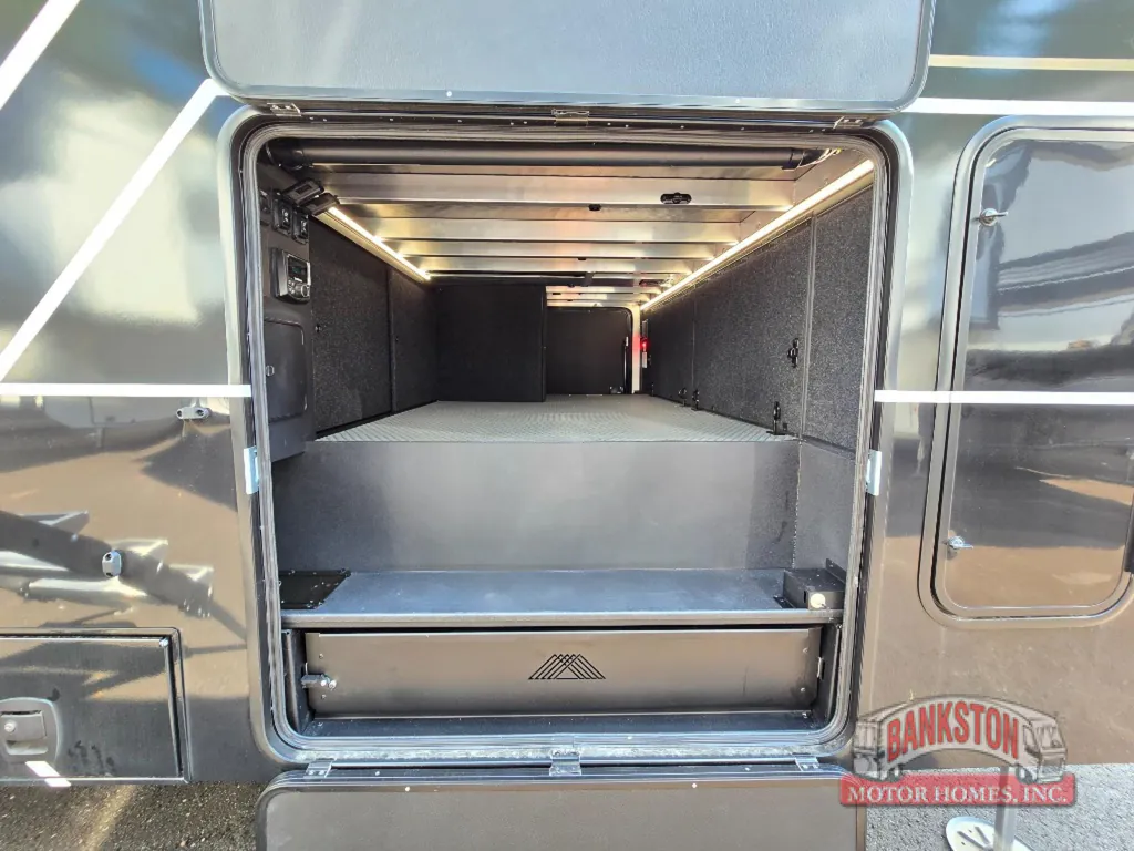 2027 Brinkley Model G 3970, Photos photo 3