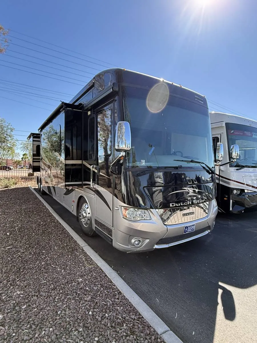 2015 Newmar Dutch Star 4369 - Photo 3