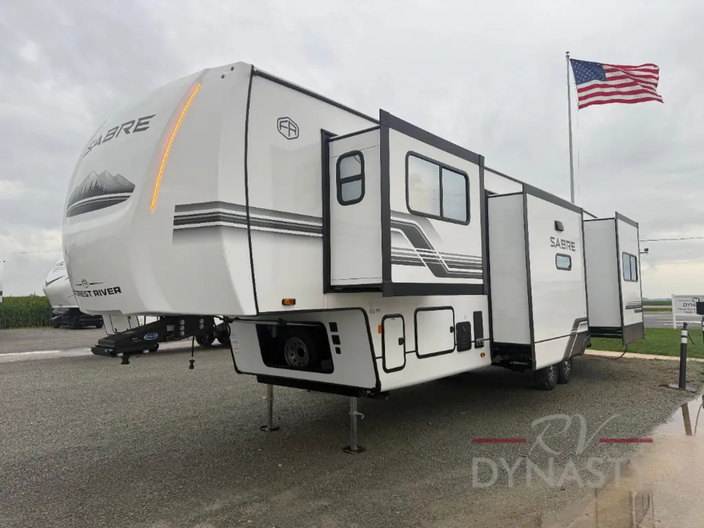 2027 Forest River Sabre 37FLH, Photos photo 2