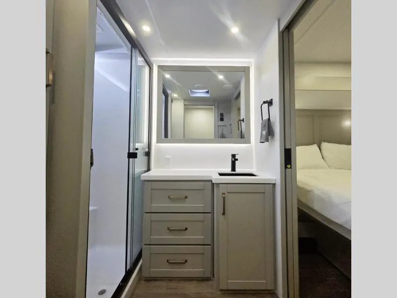 2026 Brinkley Model Z 3420, Photos photo 18
