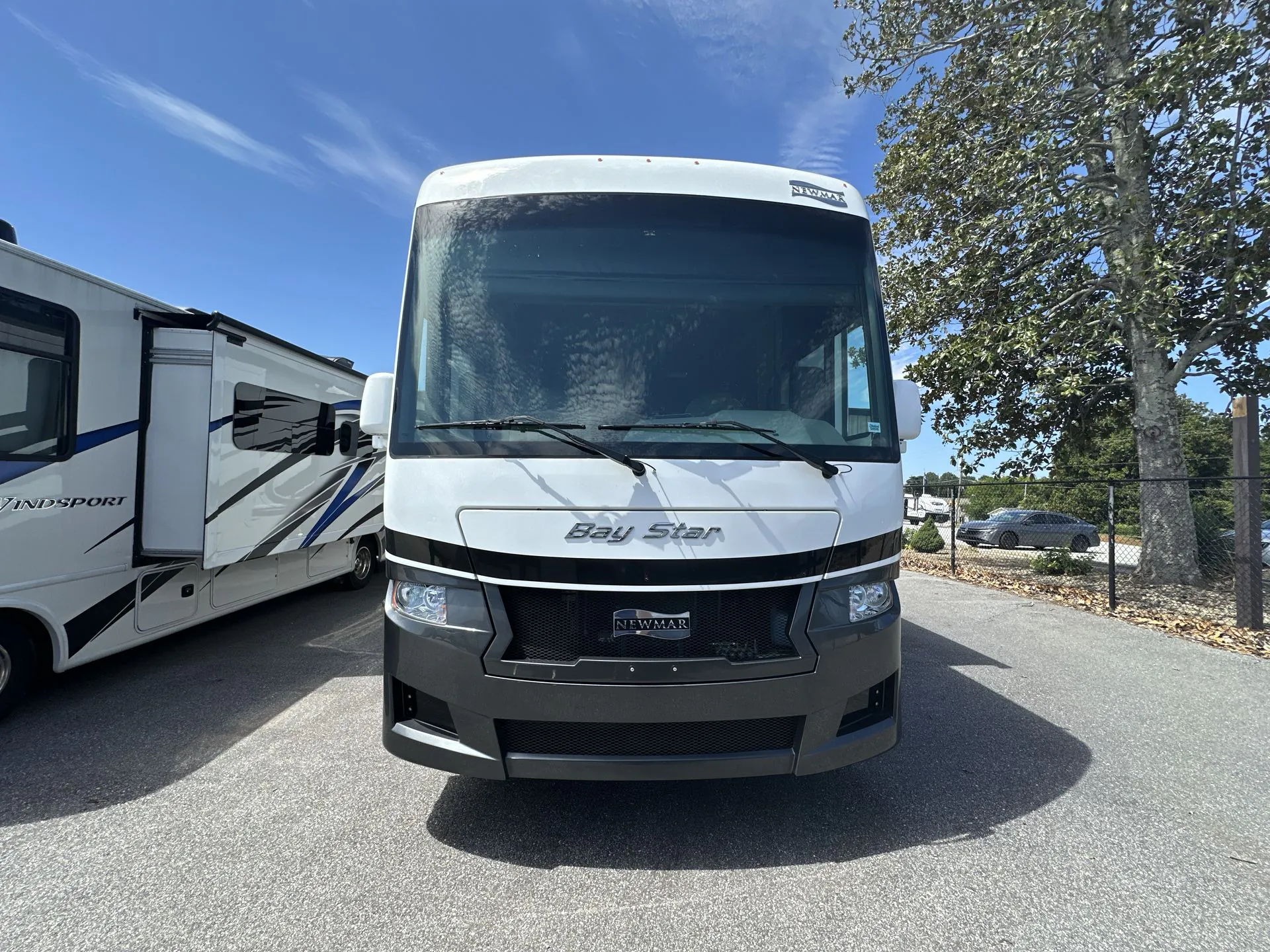 2023 Newmar Bay Star Sport 3225 - Photo 3