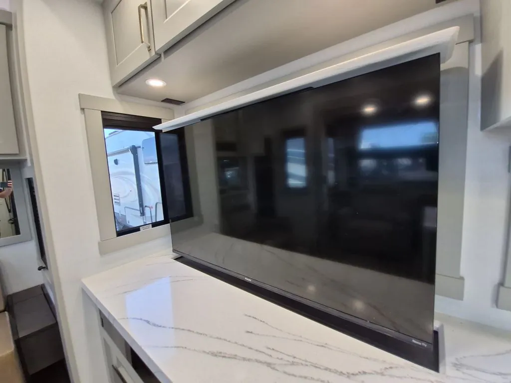 2026 Brinkley Model G 4170, Photos photo 17
