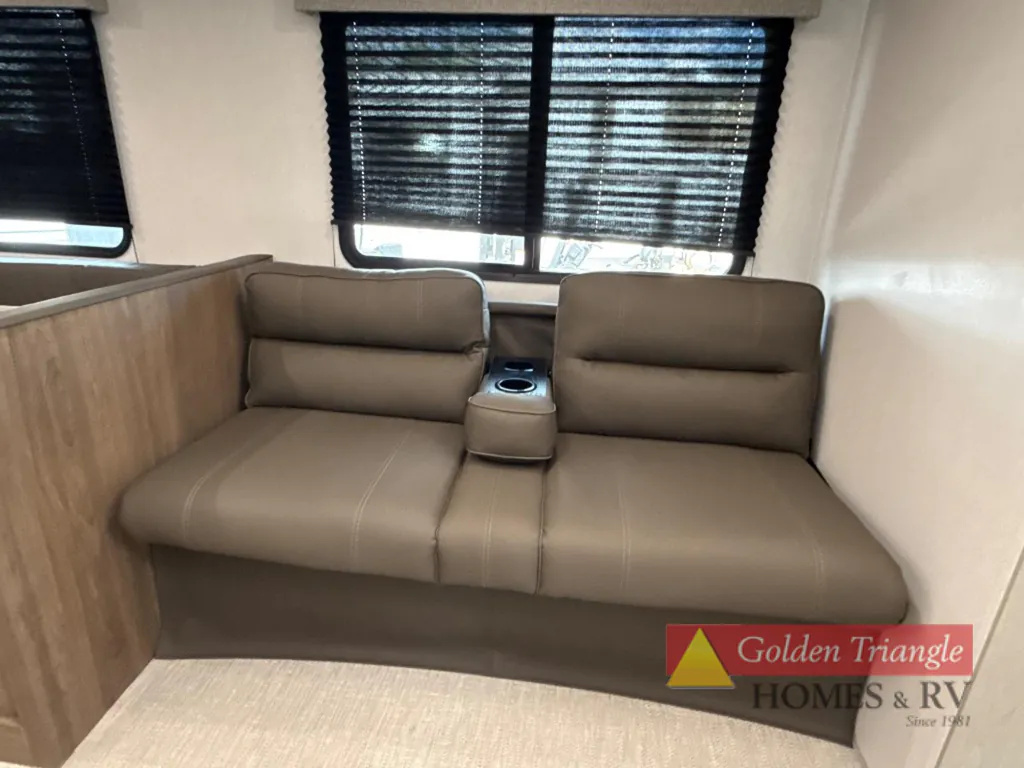 2026 Coachmen Freedom Express Select 30SE, Photos photo 15